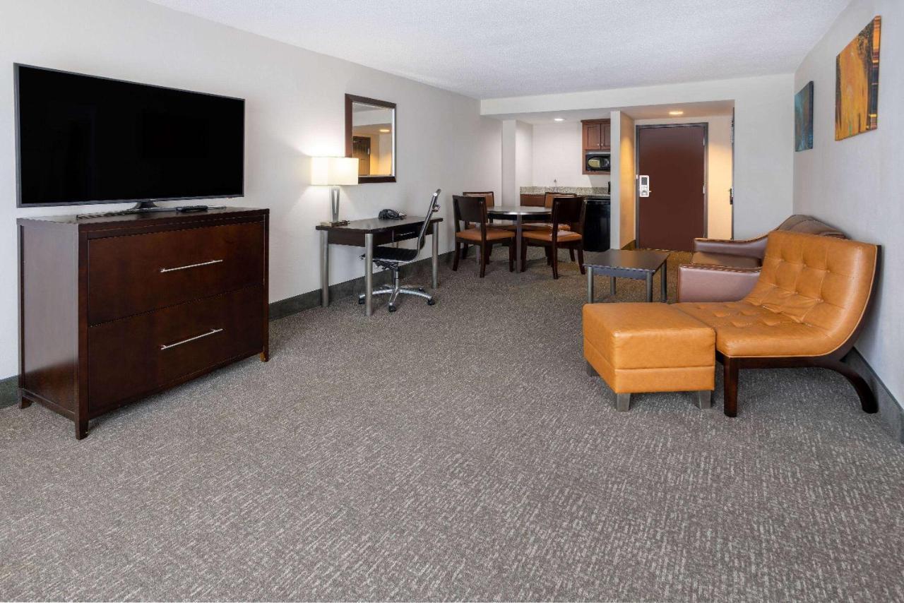 Wingate By Wyndham Atlanta Galleria/ Ballpark Smyrna Dış mekan fotoğraf